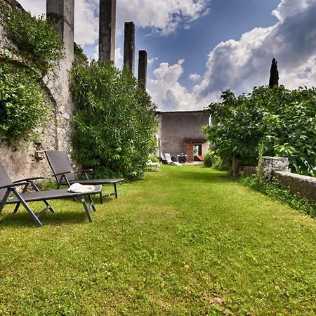 Villa La Limonaia - Theater